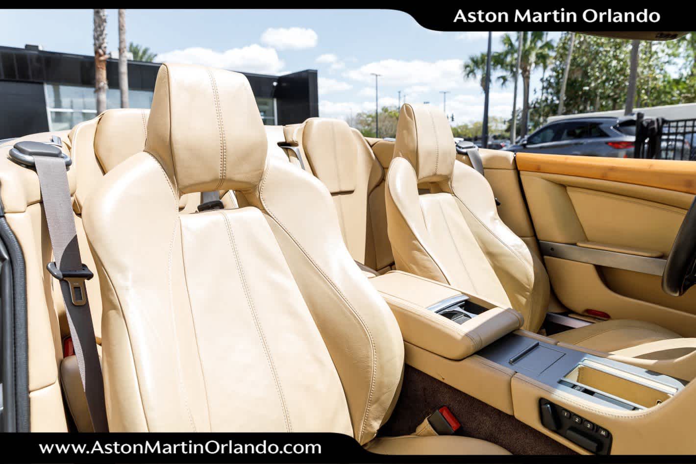 2009 Aston Martin DB9 Base