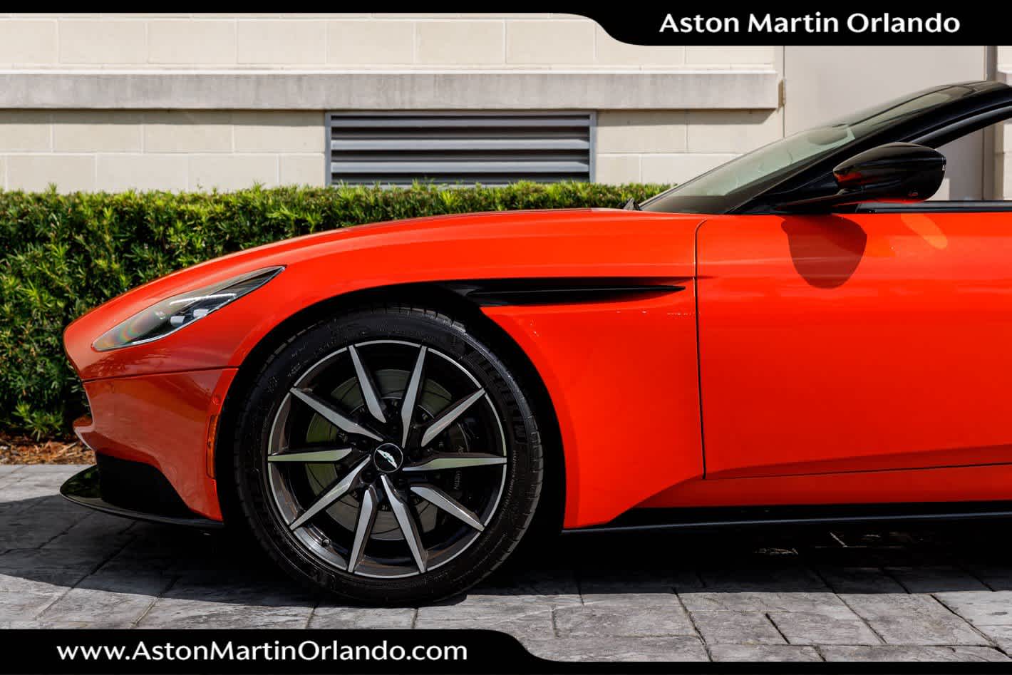 2020 Aston Martin DB11 Base