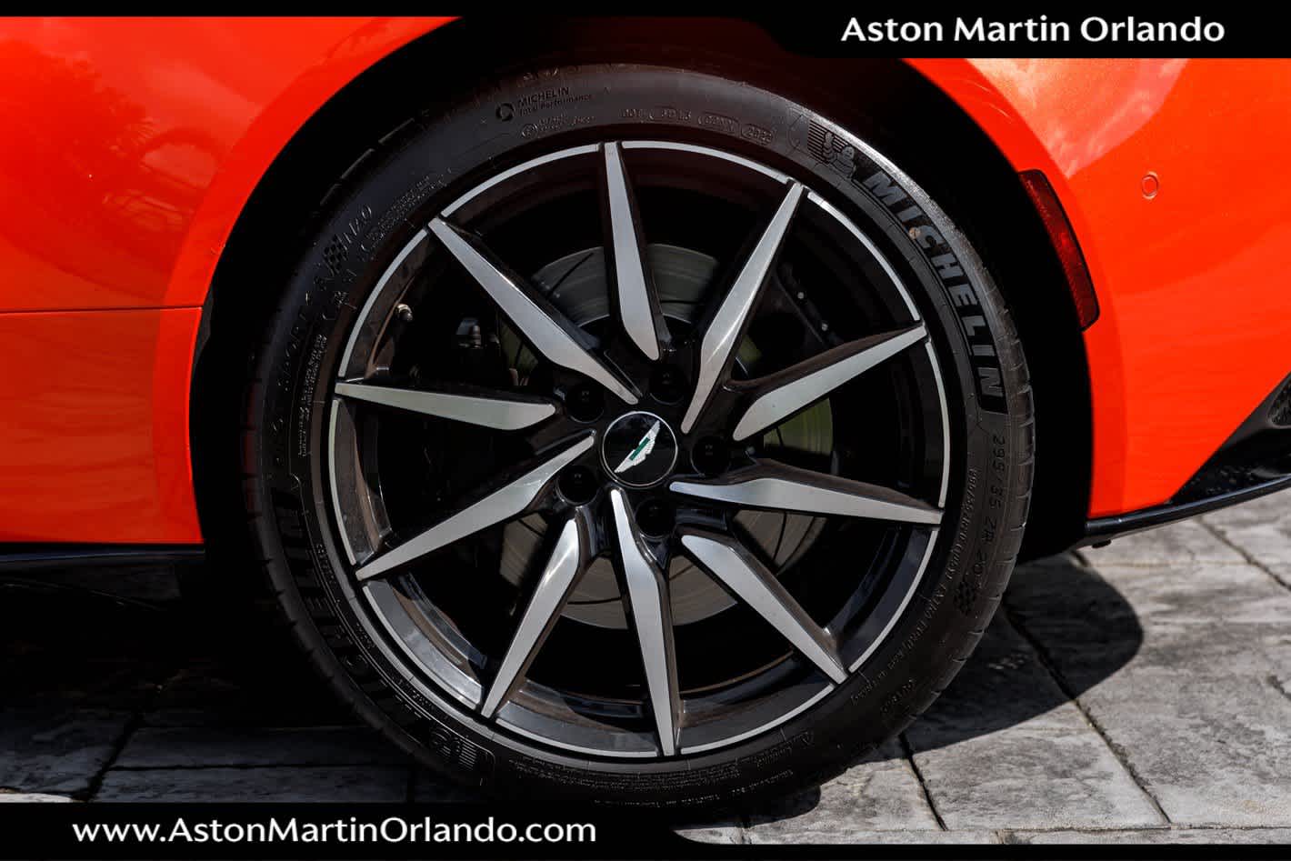 2020 Aston Martin DB11 Base