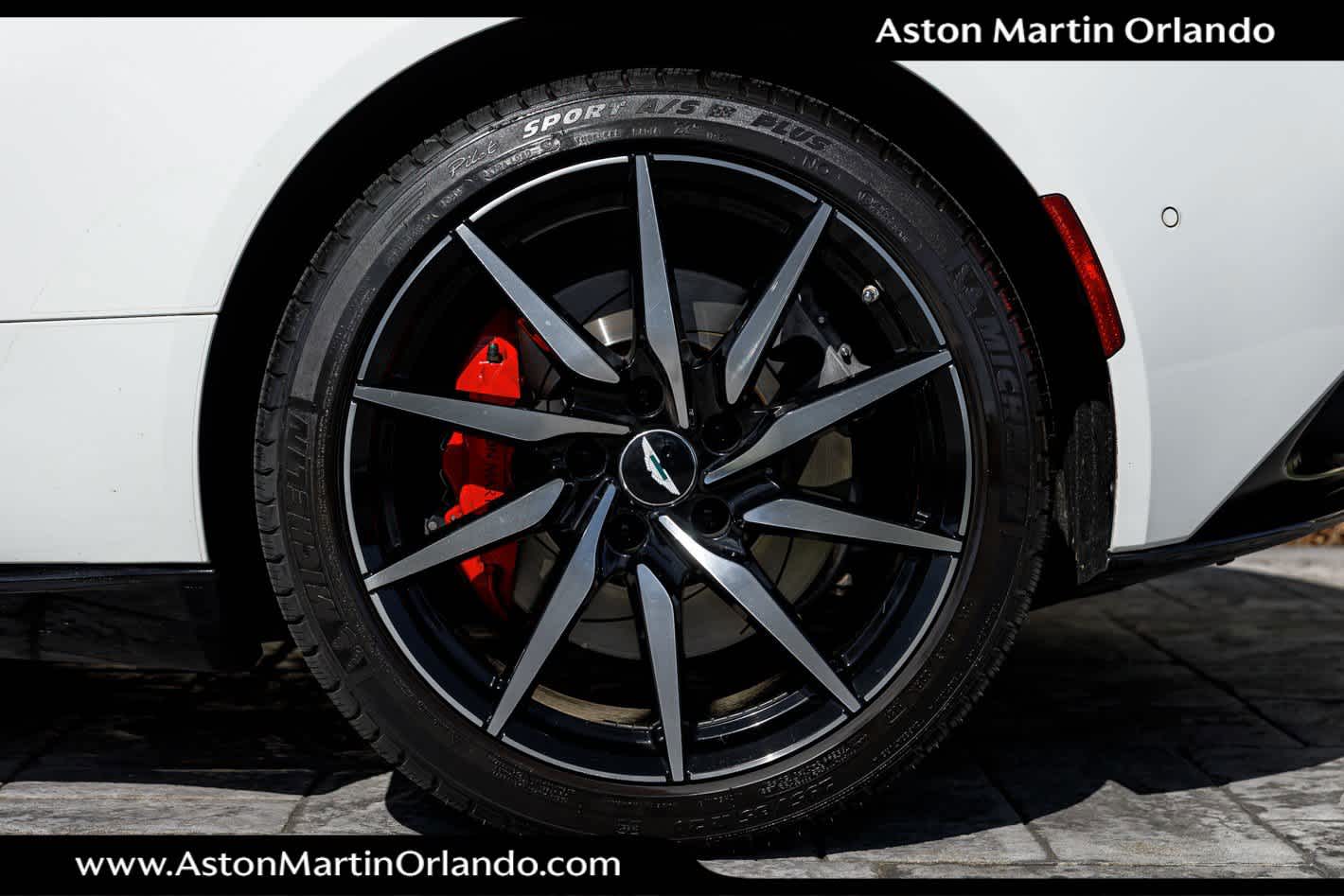 2019 Aston Martin DB11 Base