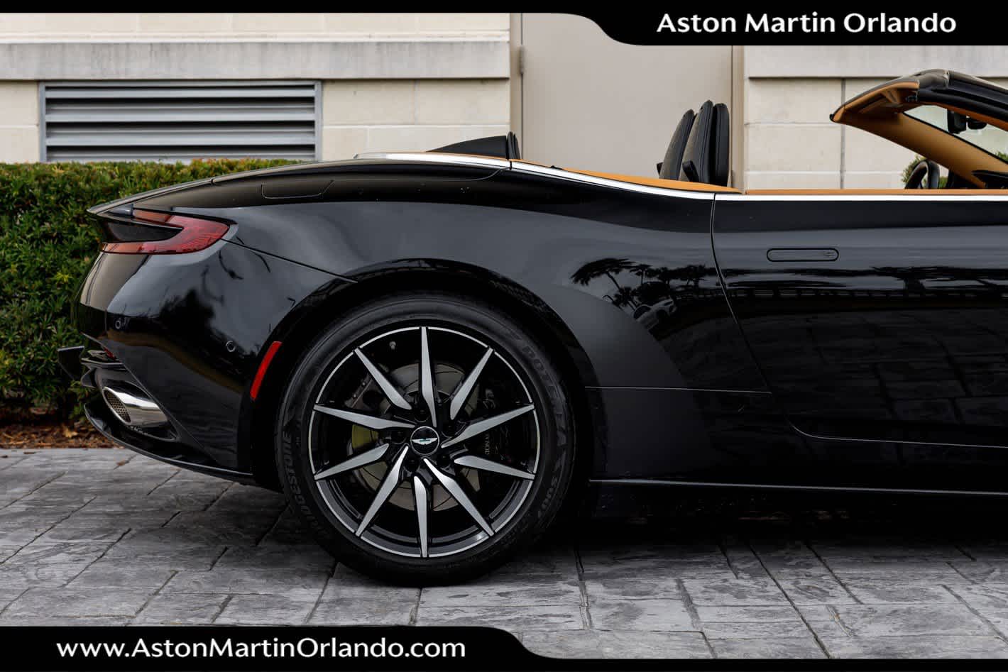 2019 Aston Martin DB11 Base