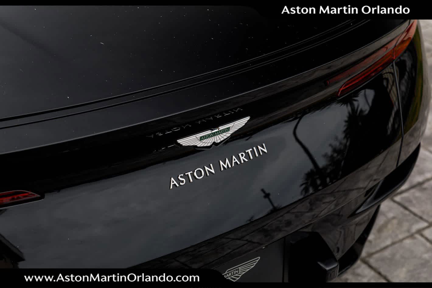 2019 Aston Martin DB11 Base