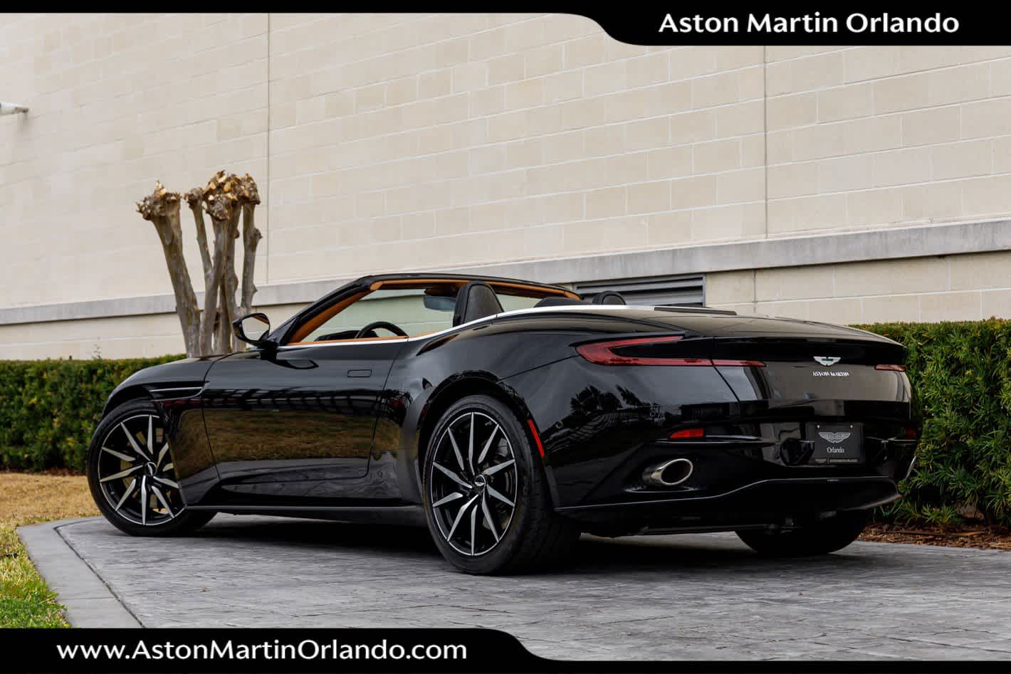 2019 Aston Martin DB11 Base