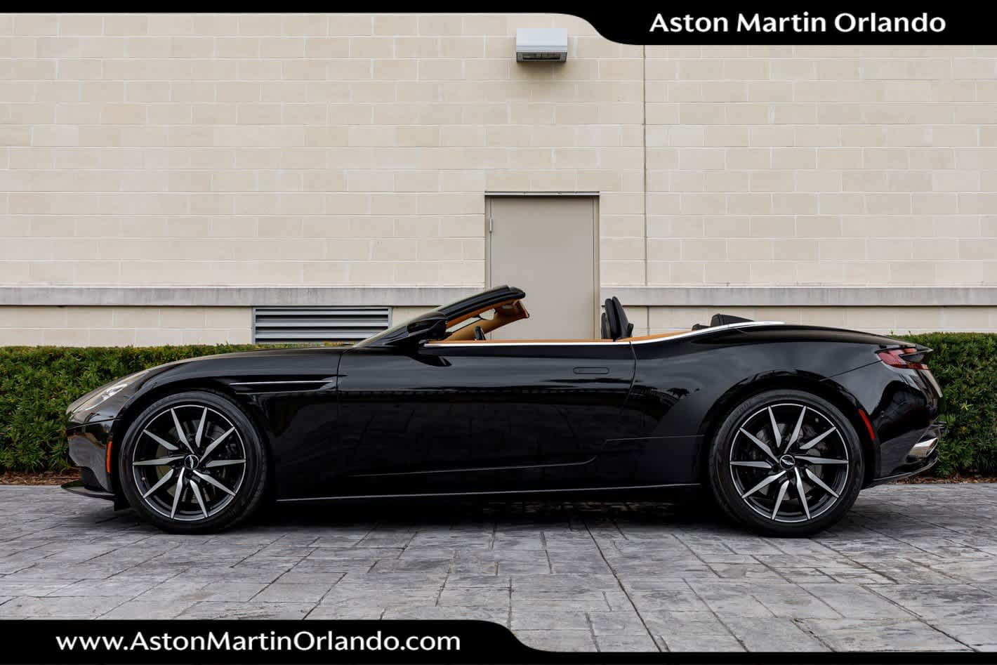 2019 Aston Martin DB11 Base