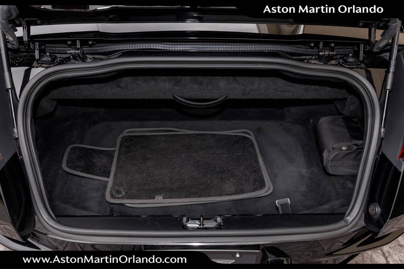 2019 Aston Martin DB11 Base