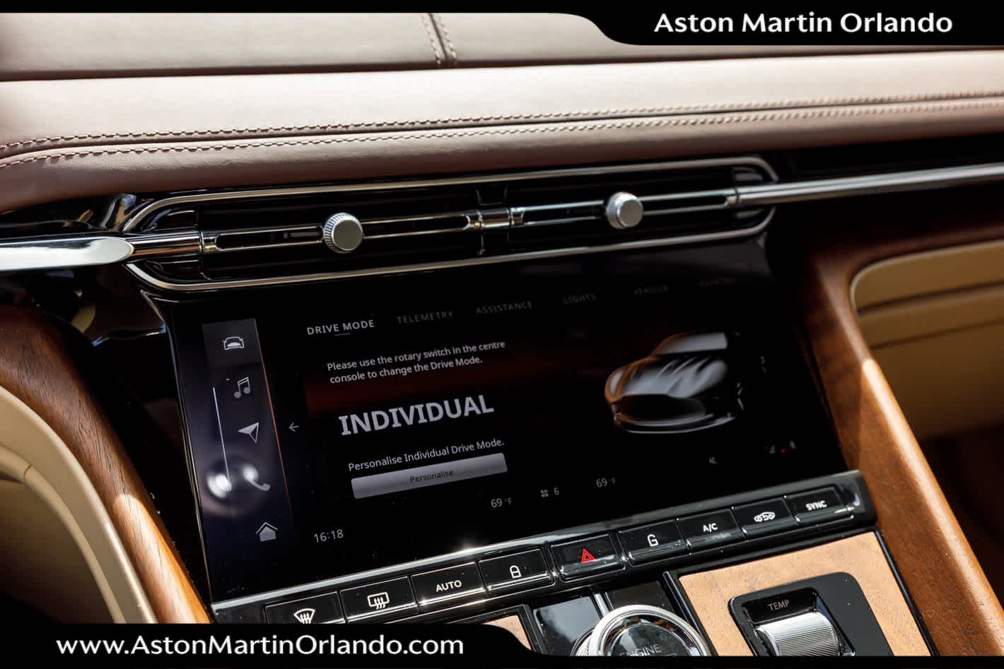 2024 Aston Martin DB12 Base