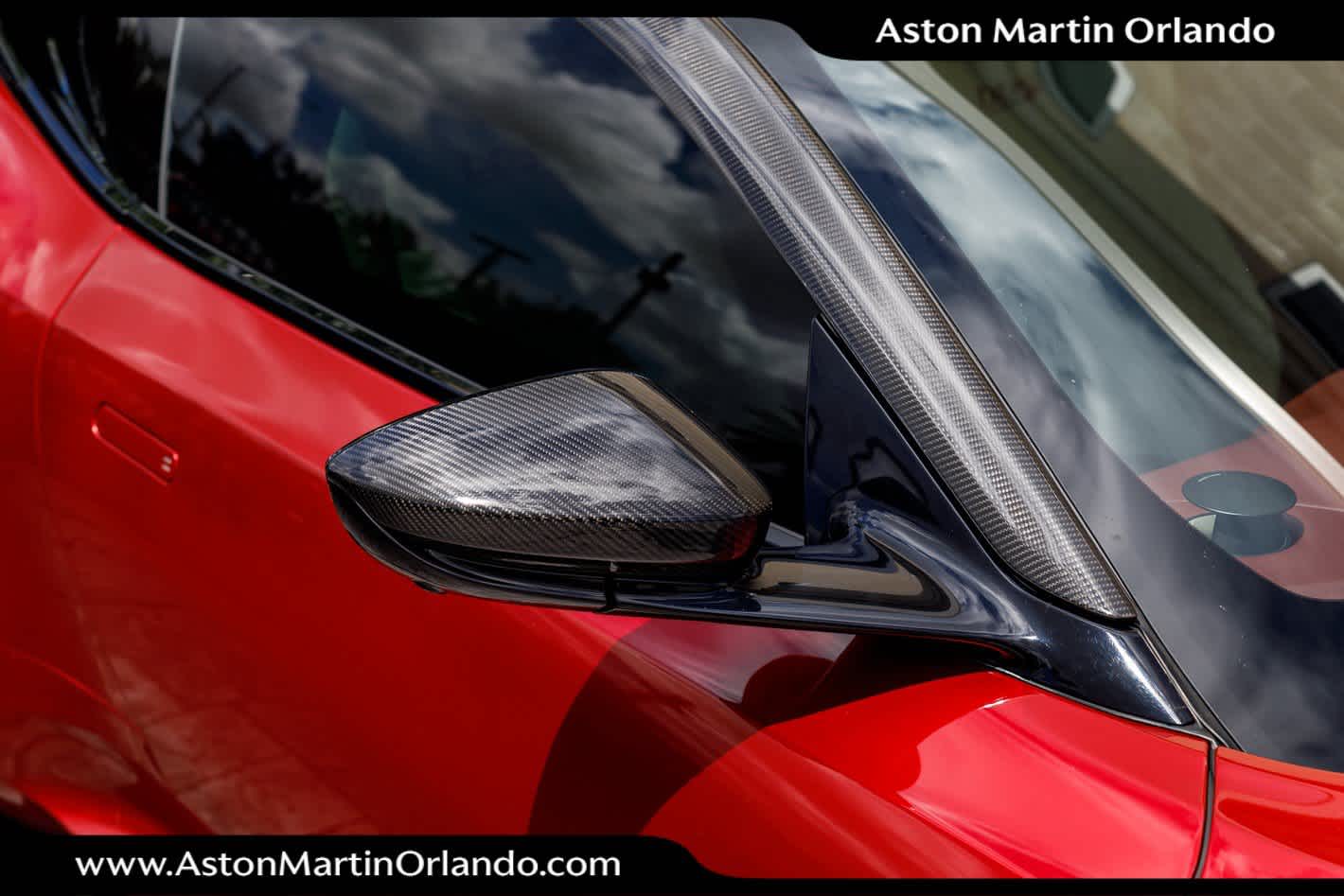 2019 Aston Martin DBS Superleggera