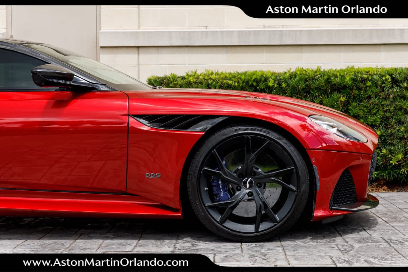 2019 Aston Martin DBS Superleggera
