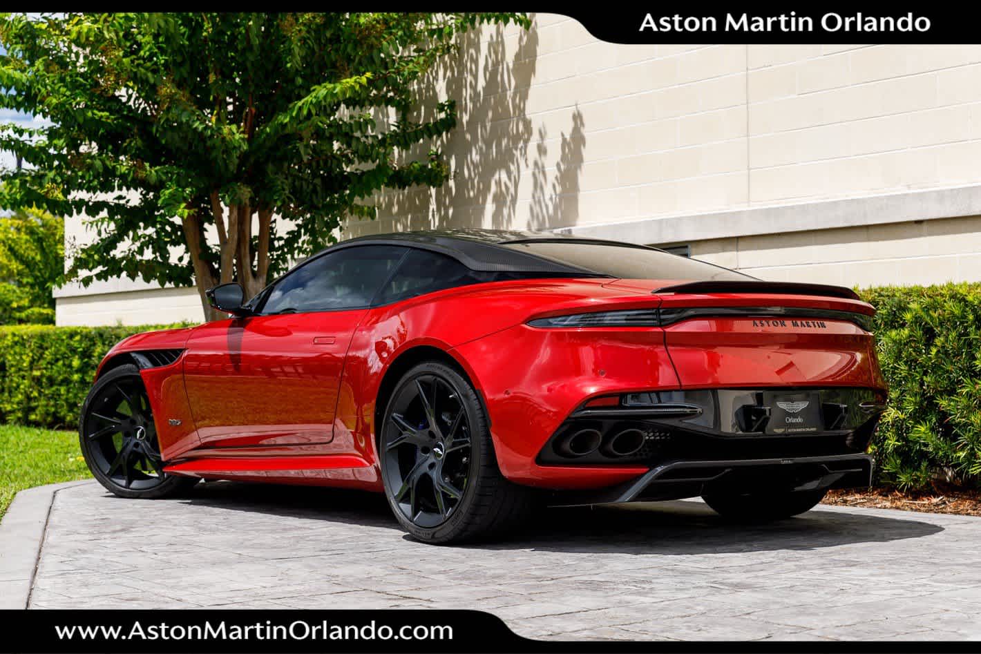2019 Aston Martin DBS Superleggera