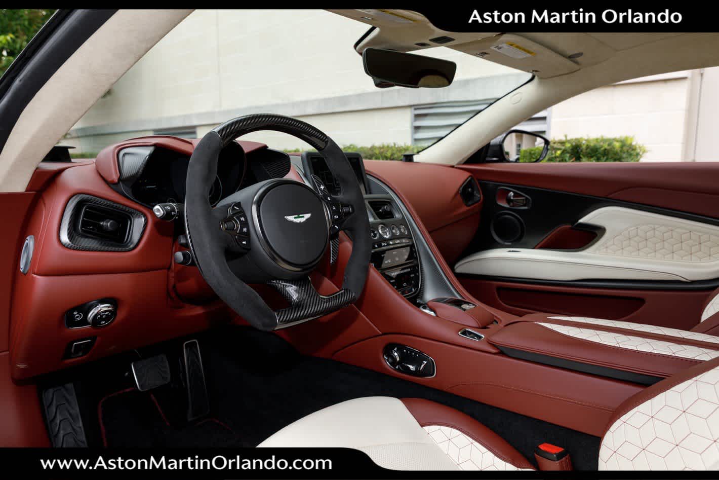 2019 Aston Martin DBS Superleggera