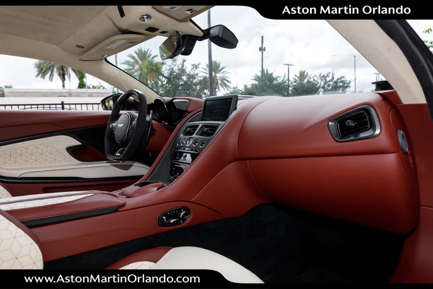 2019 Aston Martin DBS Superleggera