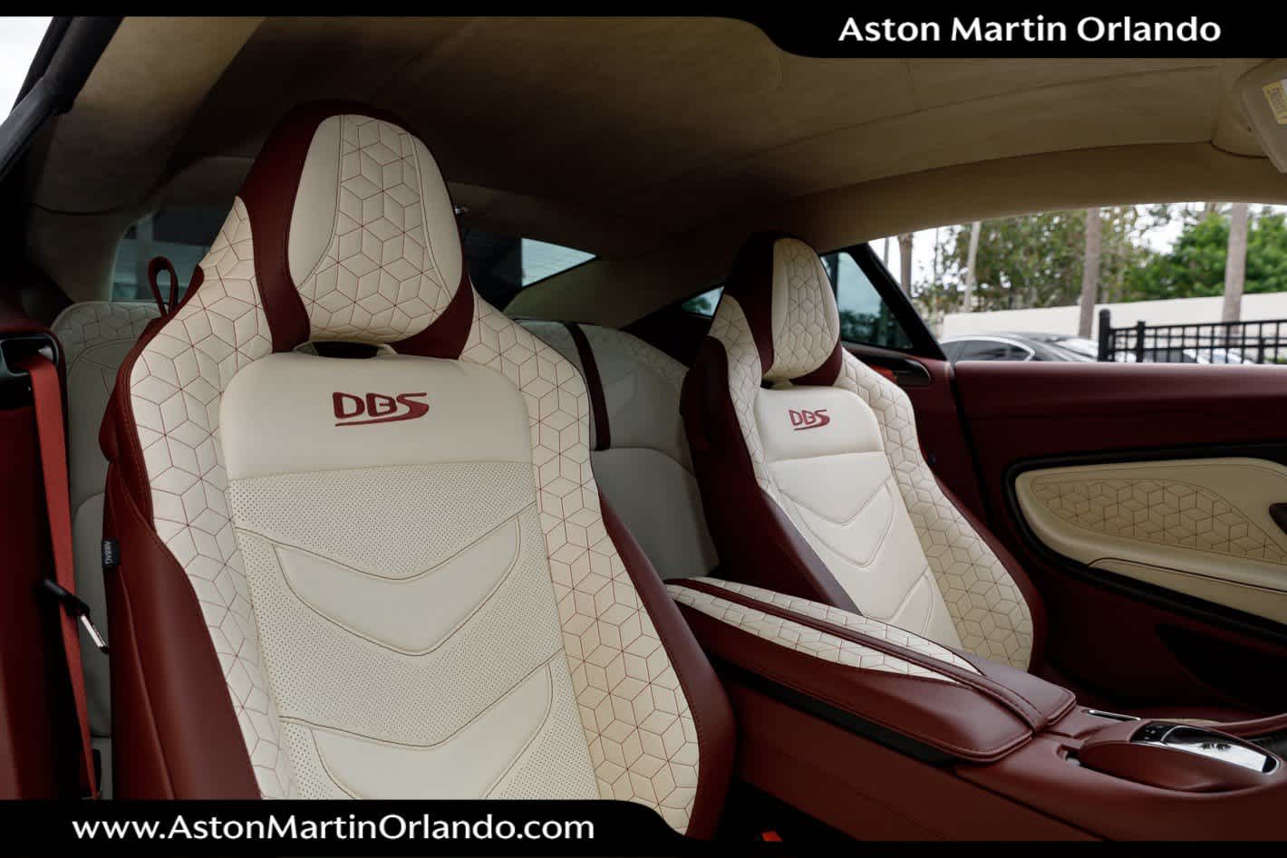 2019 Aston Martin DBS Superleggera
