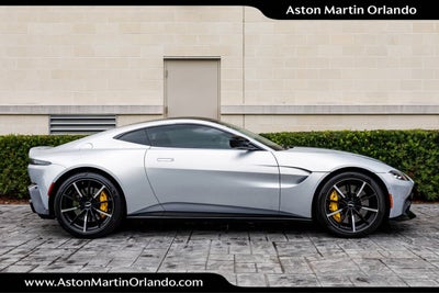 2022 Aston Martin Vantage Base