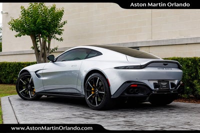 2022 Aston Martin Vantage Base