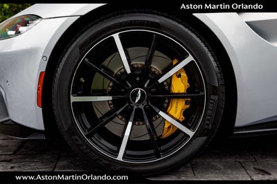 2022 Aston Martin Vantage Base