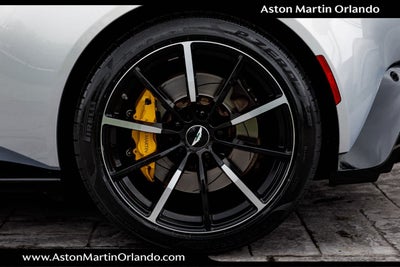 2022 Aston Martin Vantage Base