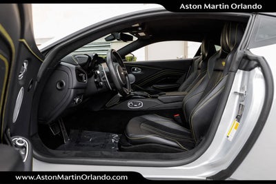 2022 Aston Martin Vantage Base