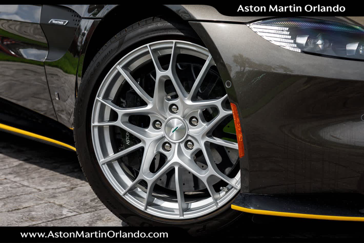 2021 Aston Martin Vantage Base