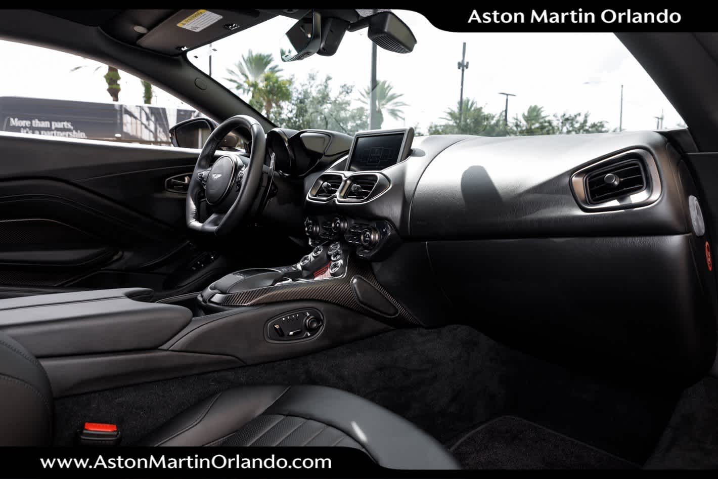 2021 Aston Martin Vantage Base