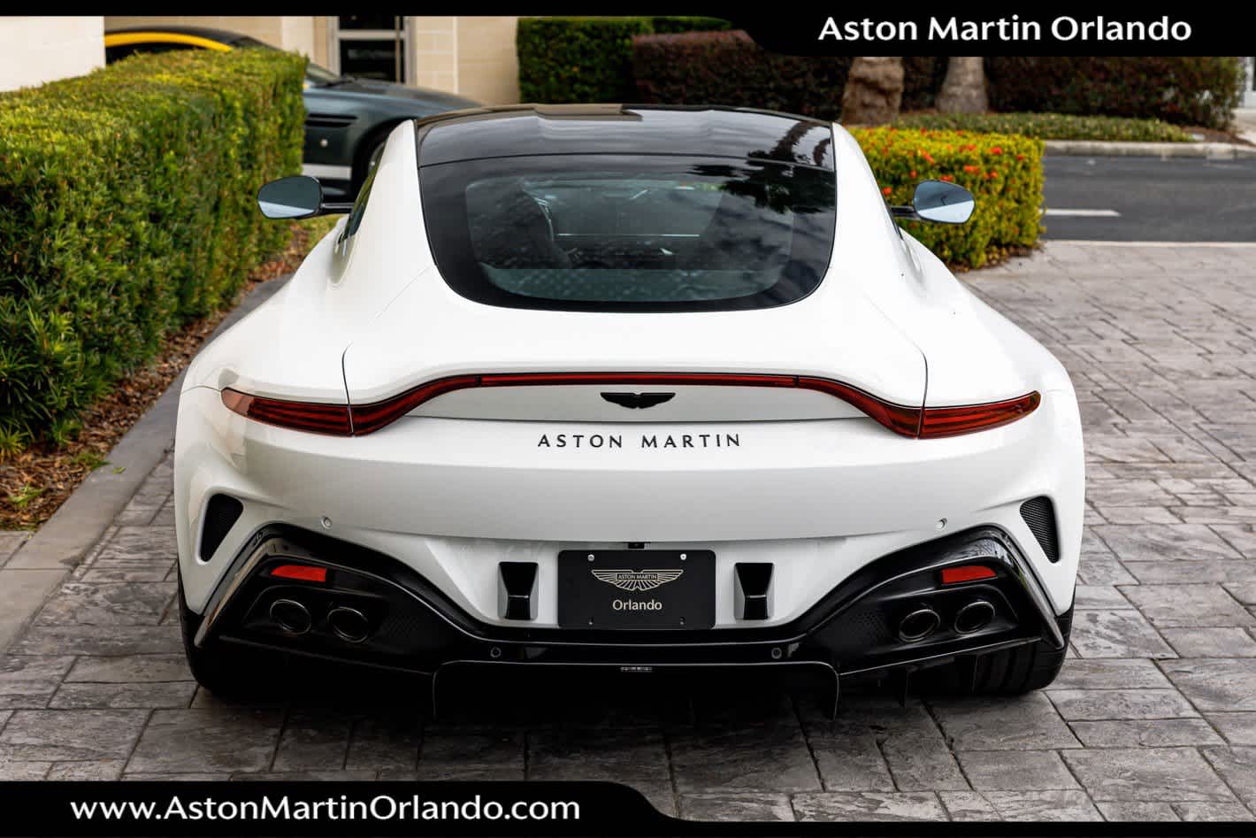 2025 Aston Martin Vantage Base