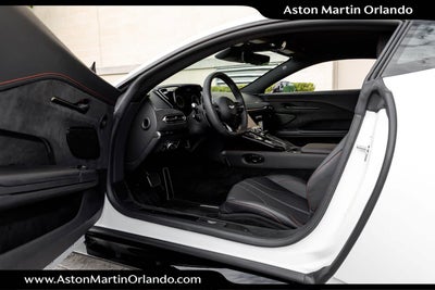 2025 Aston Martin Vantage Base