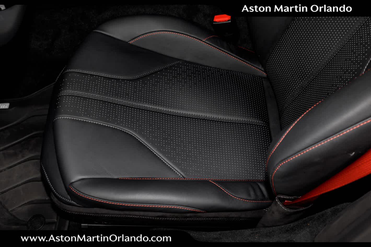 2025 Aston Martin Vantage Base