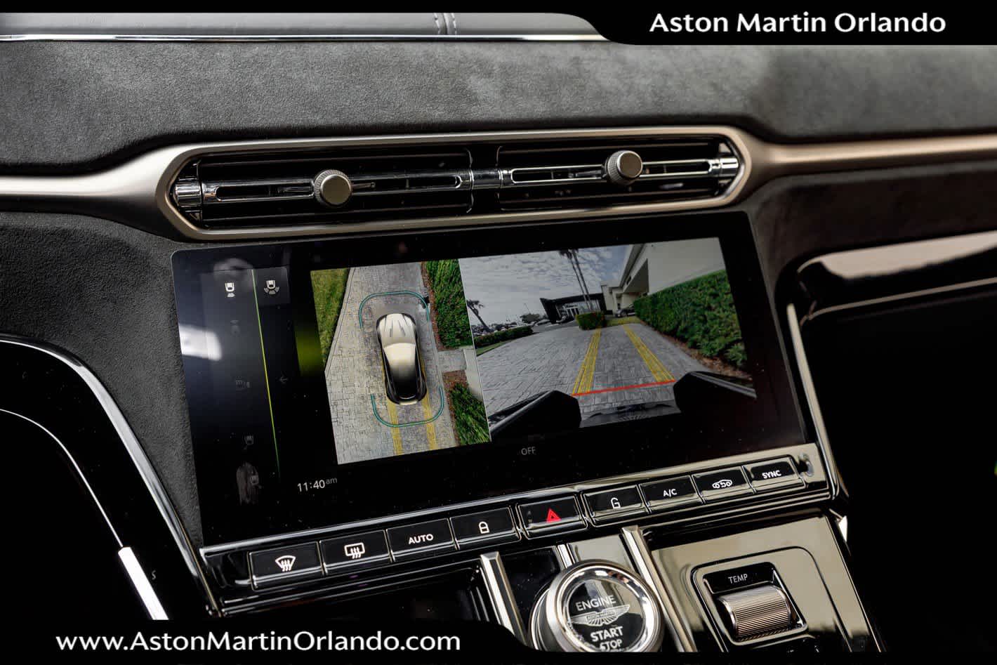 2025 Aston Martin Vantage Base