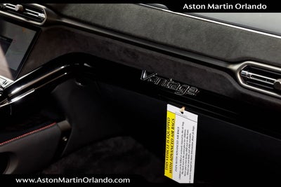 2025 Aston Martin Vantage Base