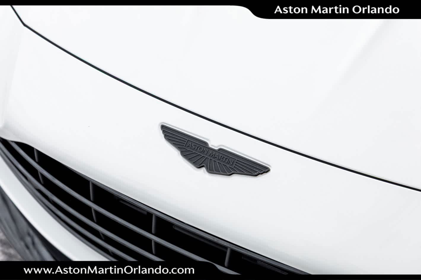 2025 Aston Martin Vantage Base