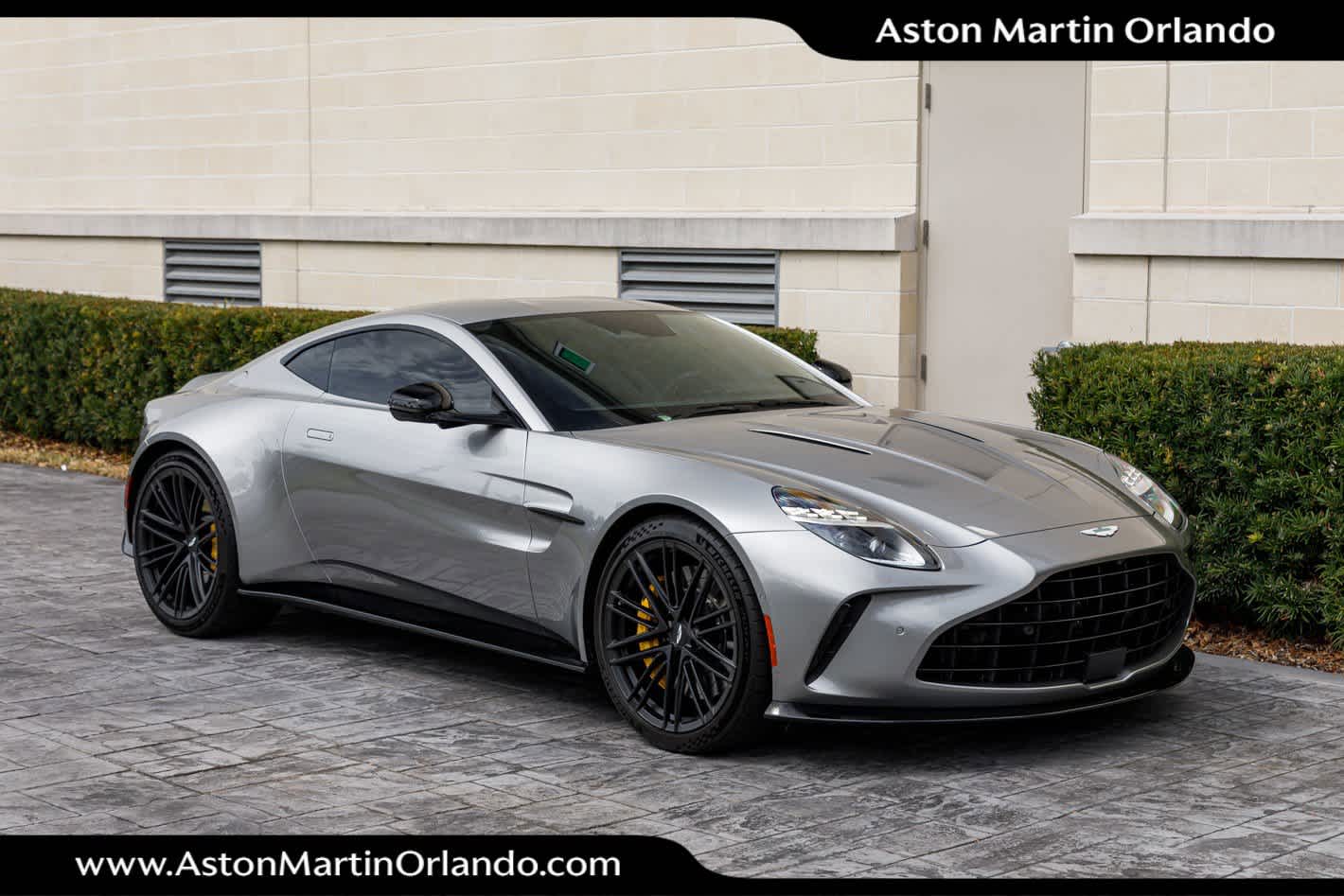 2025 Aston Martin Vantage Base