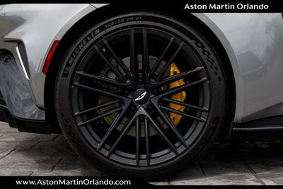 2025 Aston Martin Vantage Base
