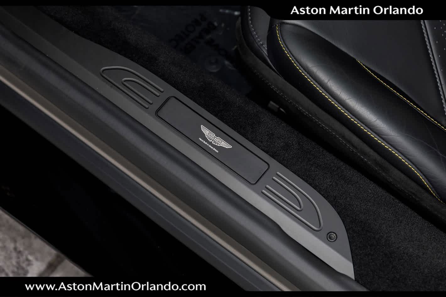 2025 Aston Martin Vantage Base