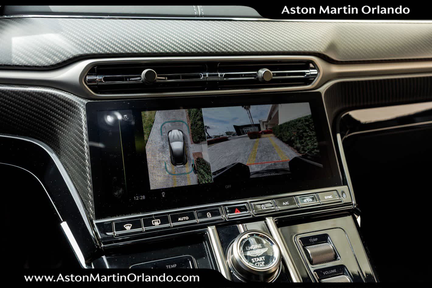 2025 Aston Martin Vantage Base