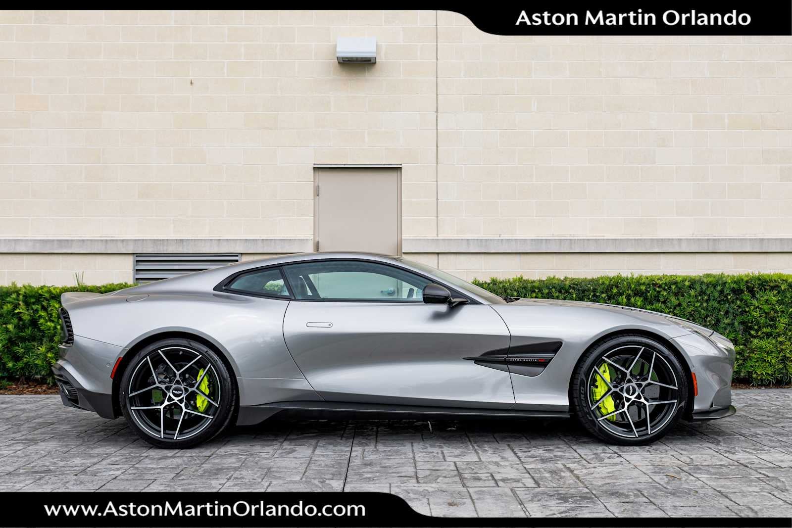 2025 Aston Martin Vanquish Base