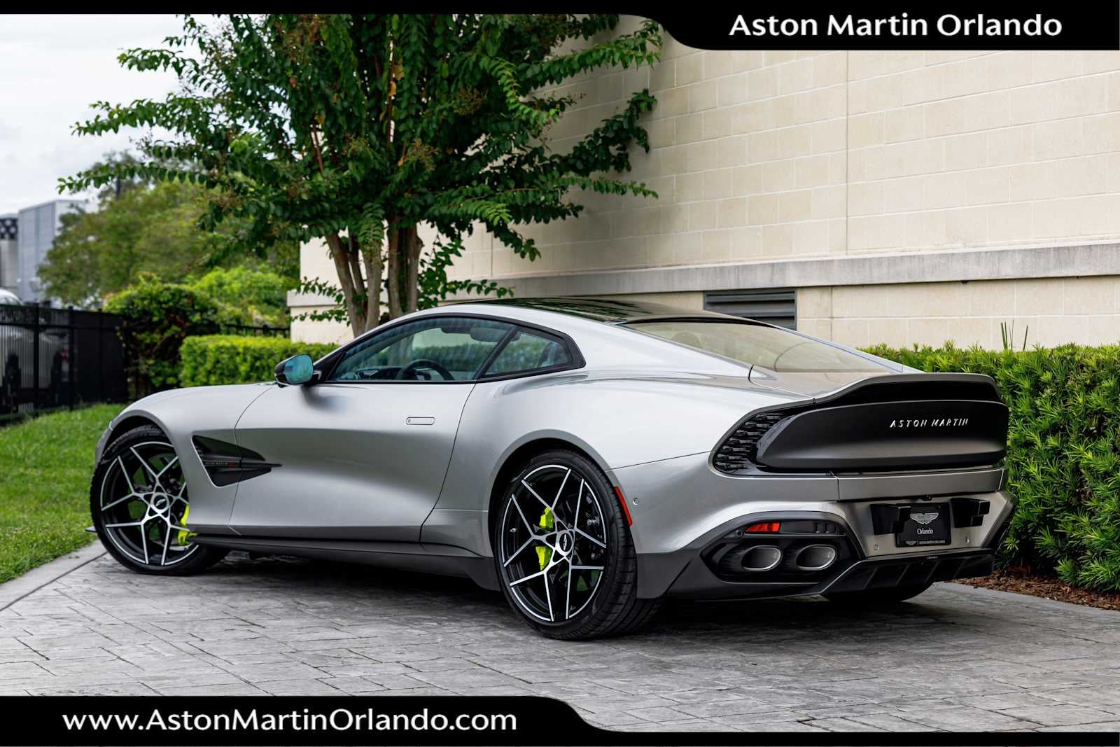 2025 Aston Martin Vanquish Base