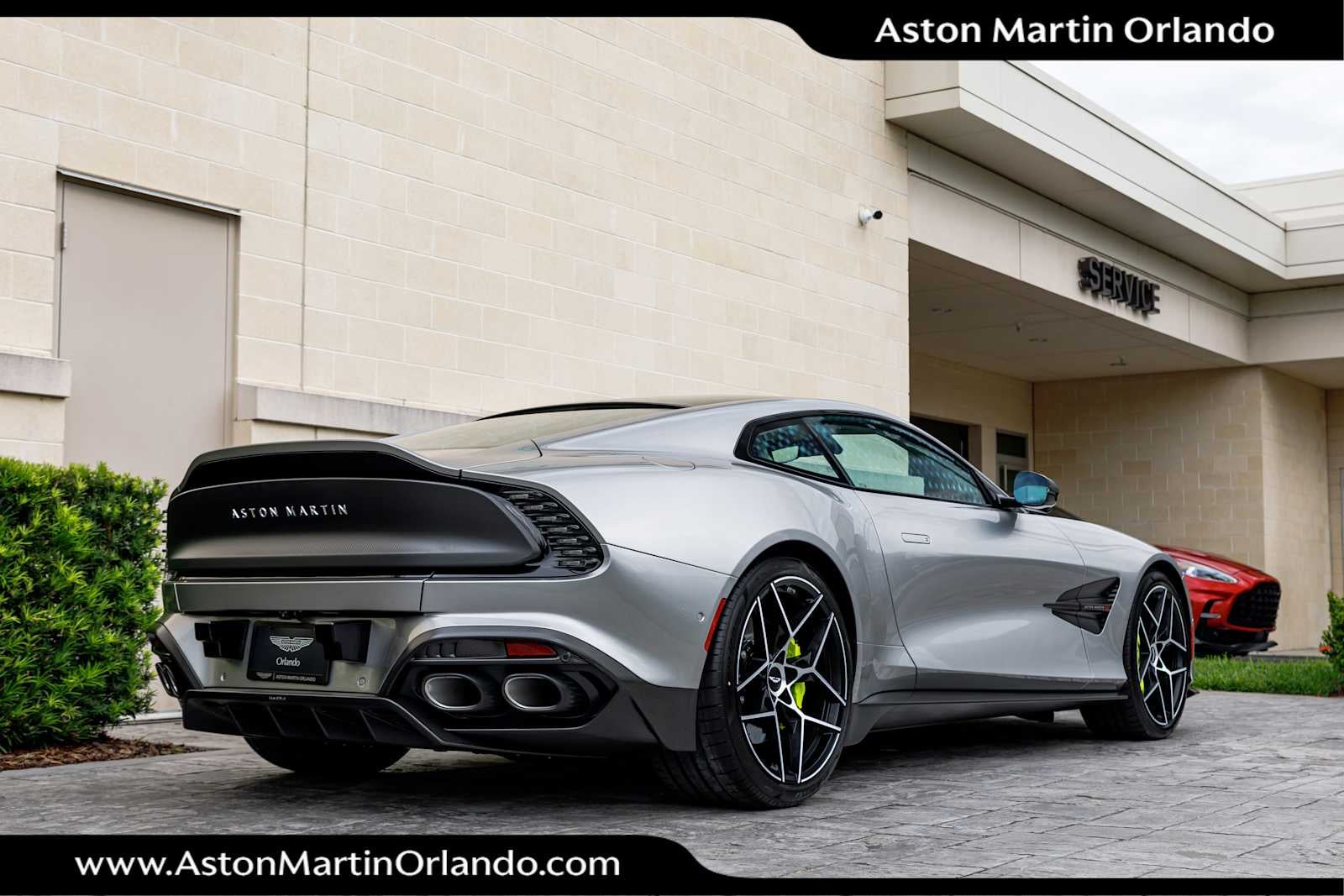 2025 Aston Martin Vanquish Base