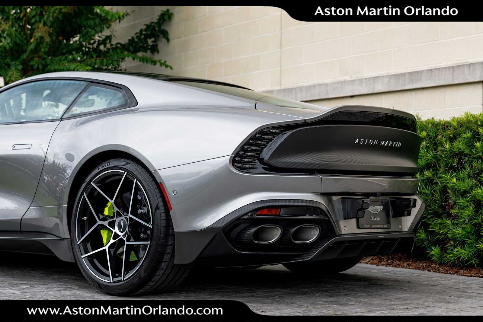 2025 Aston Martin Vanquish Base