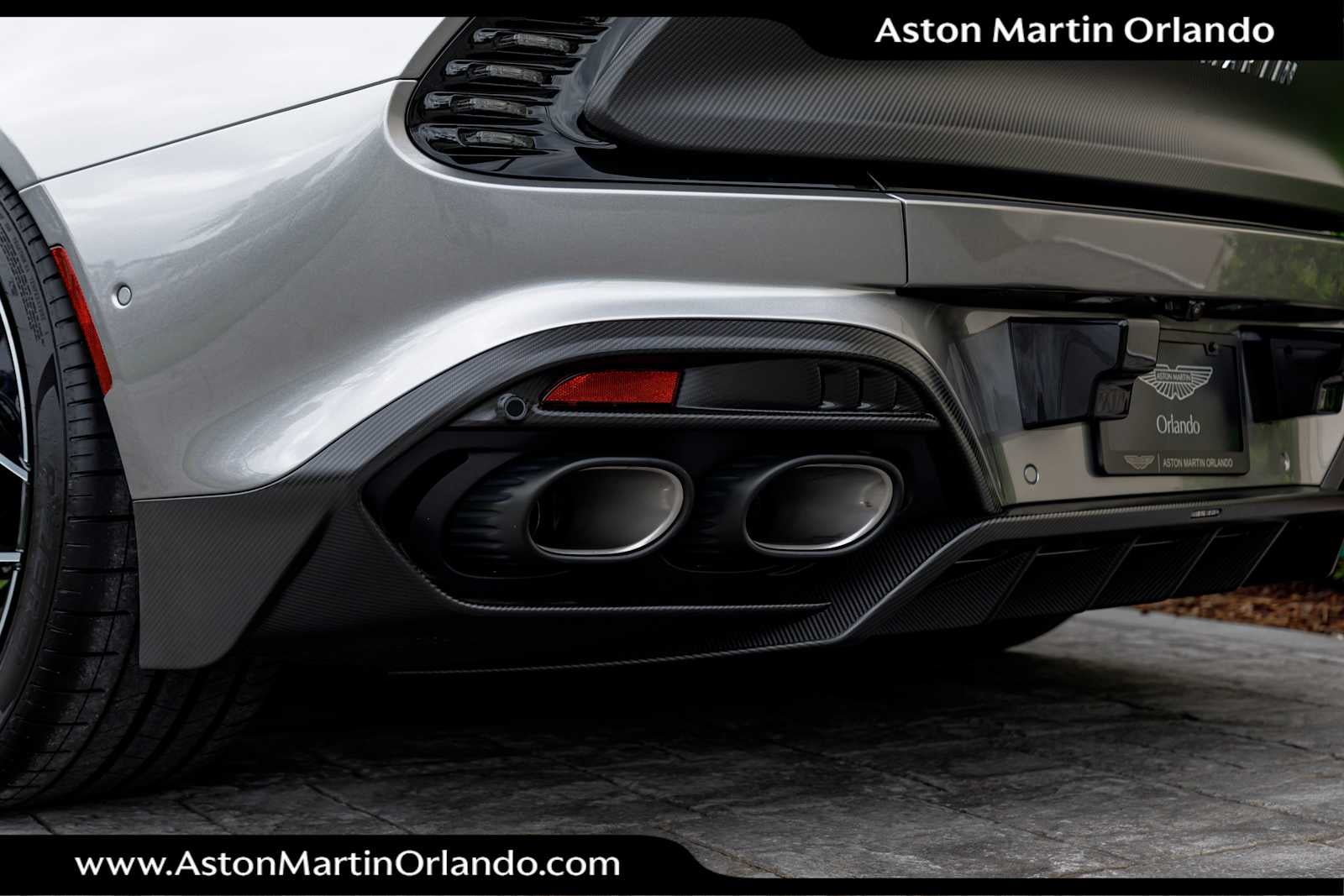 2025 Aston Martin Vanquish Base