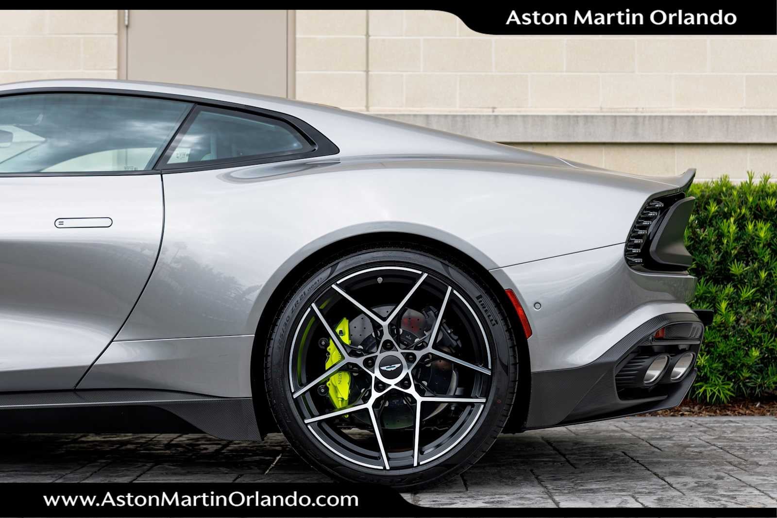 2025 Aston Martin Vanquish Base