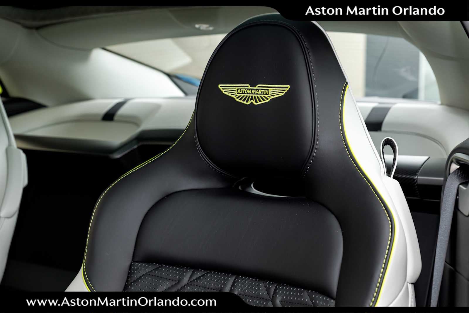 2025 Aston Martin Vanquish Base