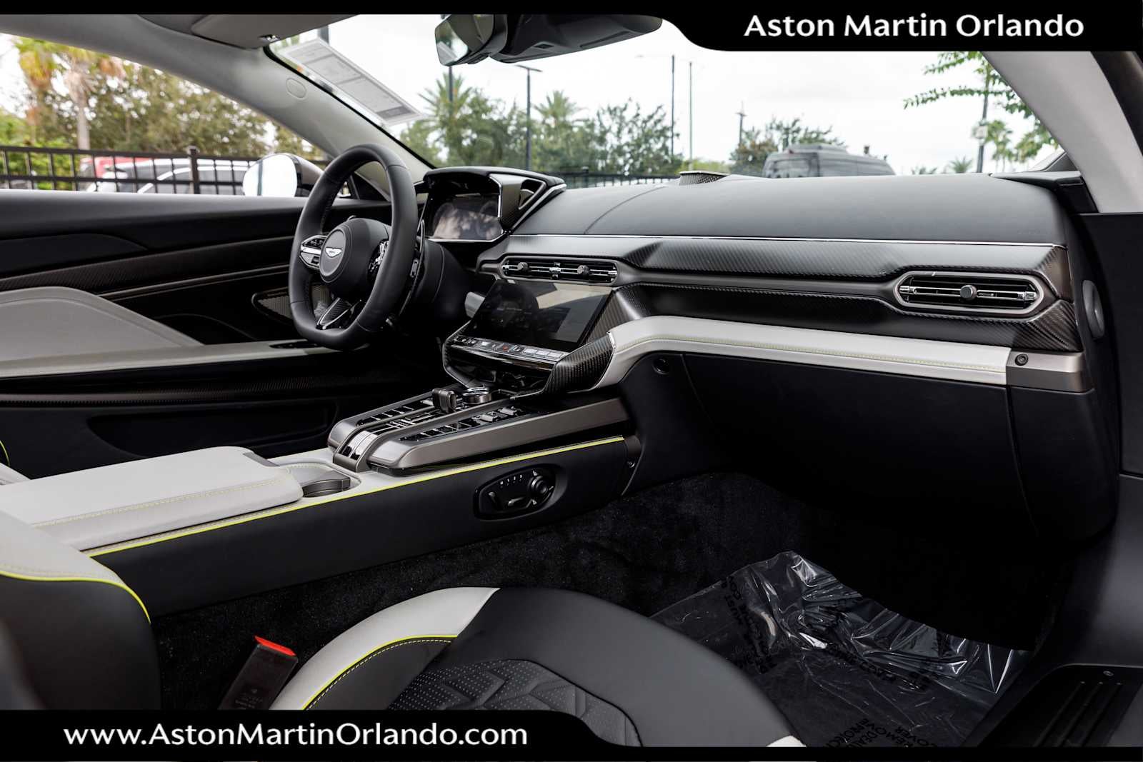 2025 Aston Martin Vanquish Base