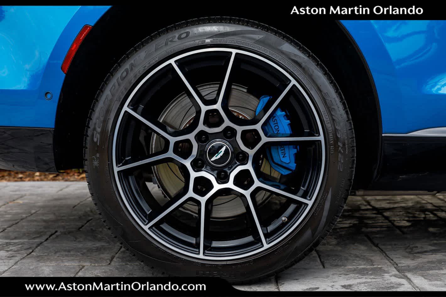 2021 Aston Martin DBX Base