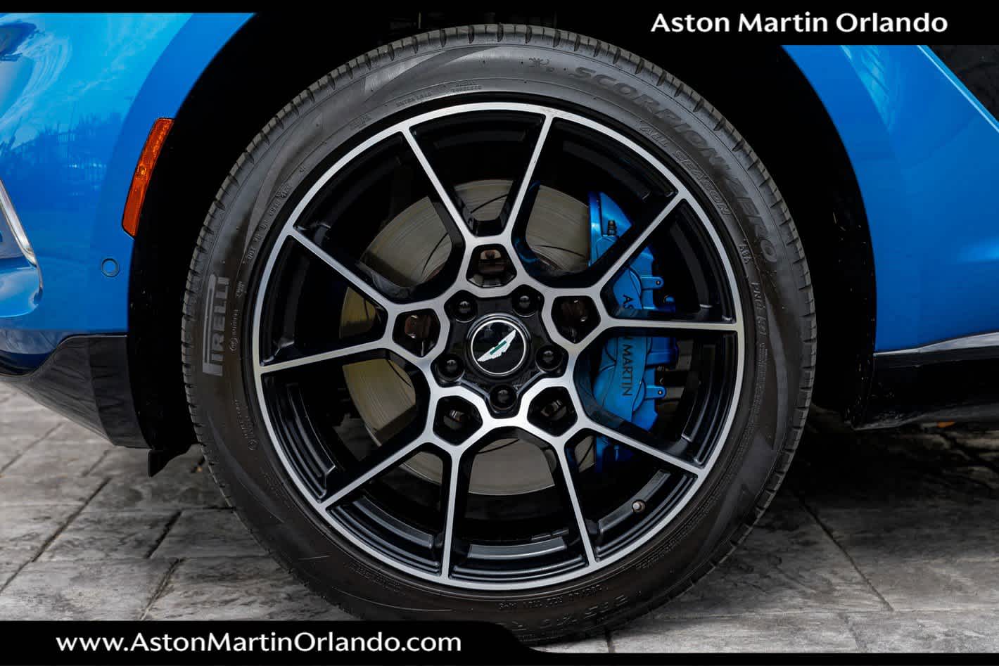 2021 Aston Martin DBX Base