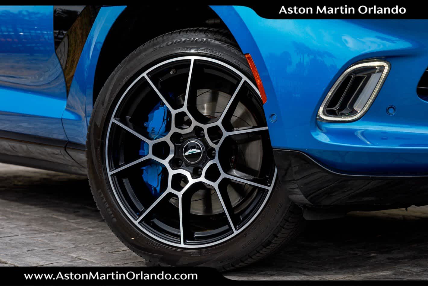 2021 Aston Martin DBX Base