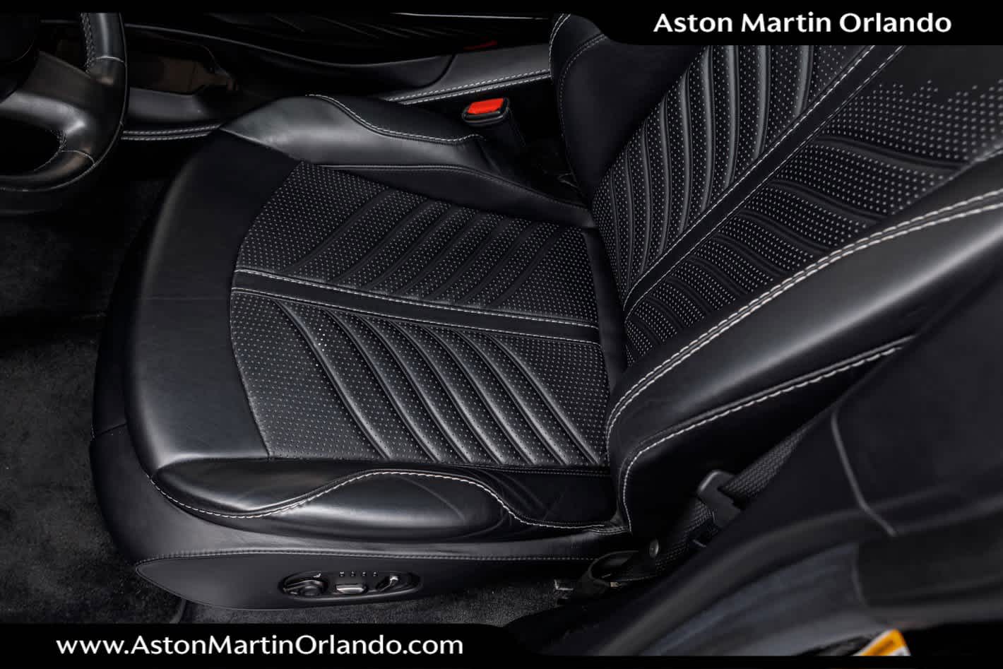 2023 Aston Martin DBX 707