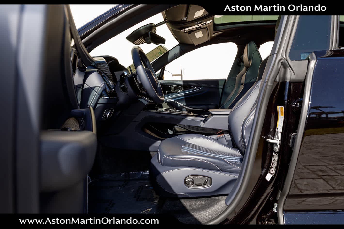 2025 Aston Martin DBX 707