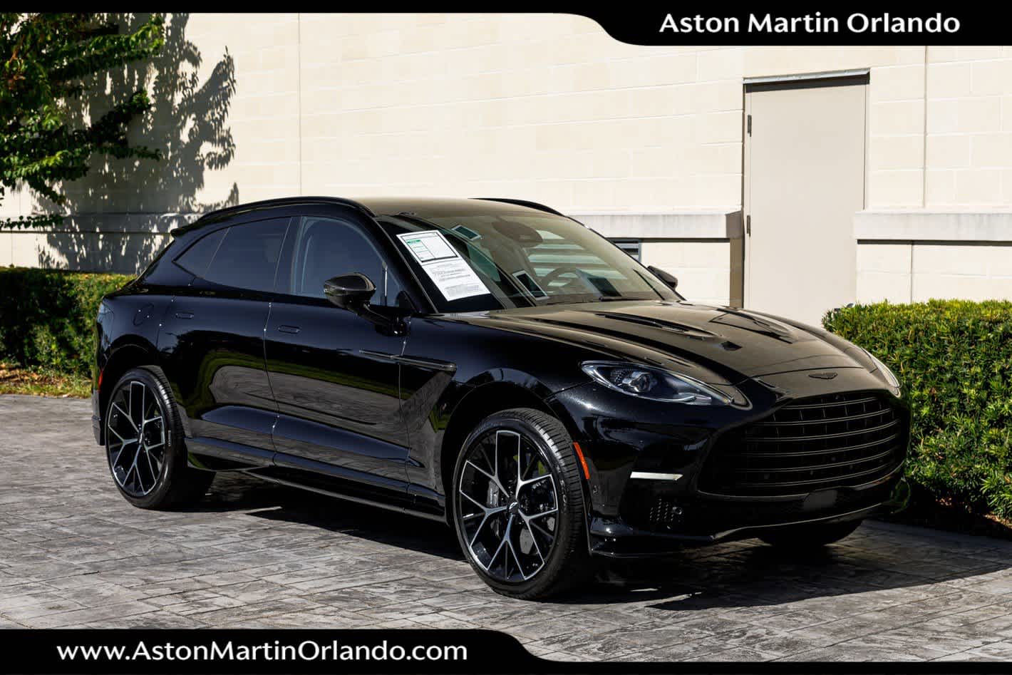2025 Aston Martin DBX 707