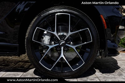 2025 Aston Martin DBX 707