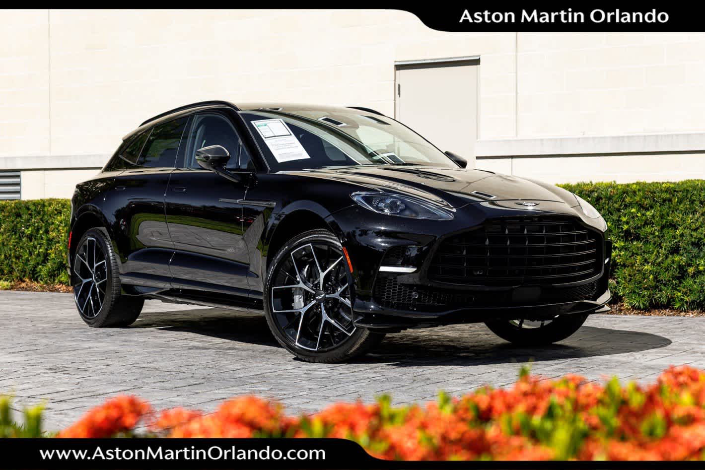 2025 Aston Martin DBX 707